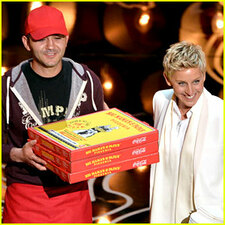 Ellen Degeneres Serves Pizza To Celebs At Oscars 2014 Video